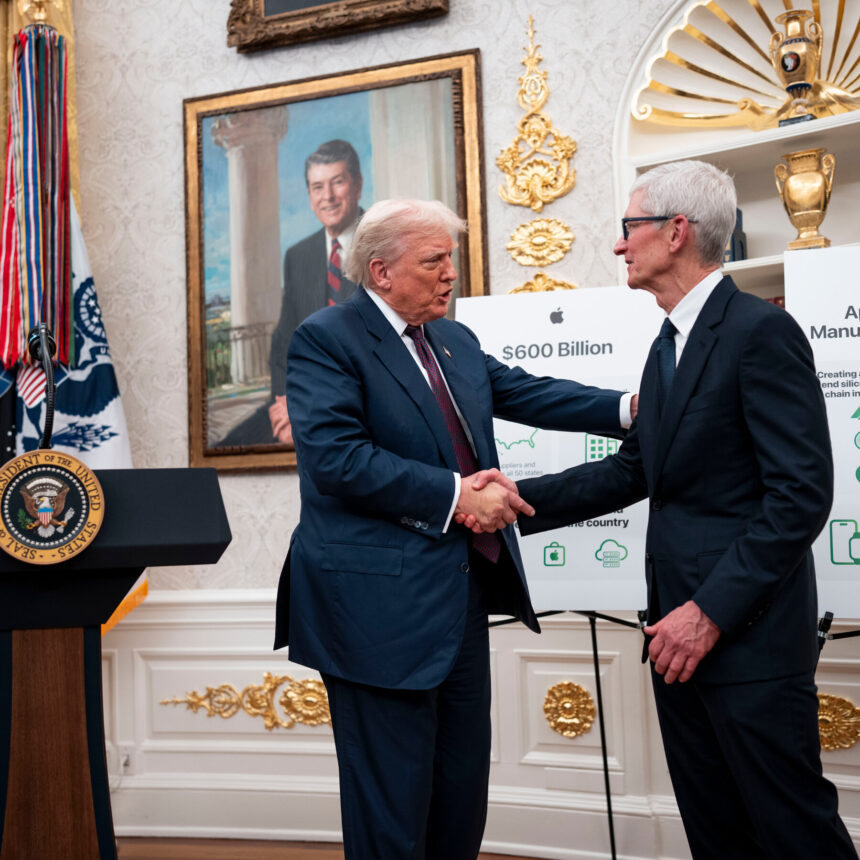 20scotus-tariffs-apple-kzvm-mediumSquareAt3X