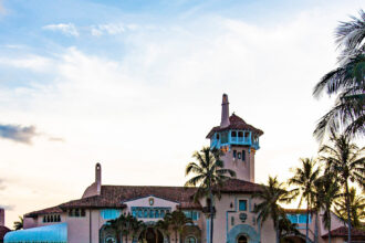 22trump-news-mar-a-lago-wgvh-mediumSquareAt3X-3