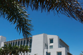 23dc-cannon-czjh-mediumSquareAt3X