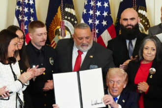 23dc-trump-zfmg-mediumSquareAt3X-1