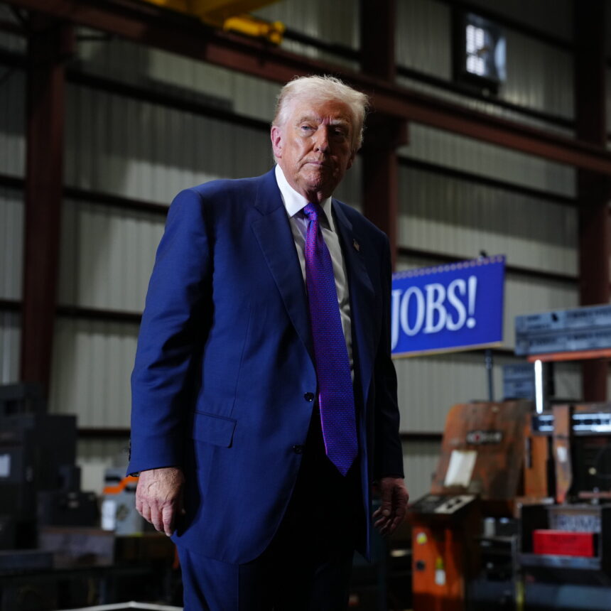 24dc-trump-jobs-01-clhb-mediumSquareAt3X