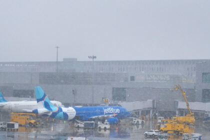 24xp-storm-airlines-kgmp-mediumSquareAt3X-1