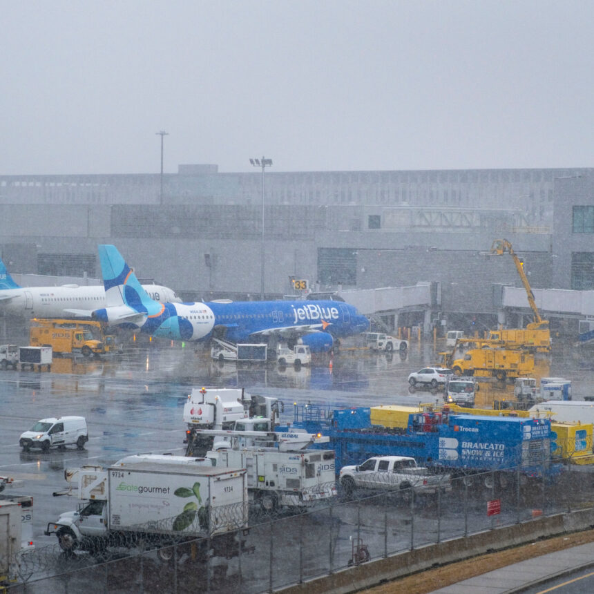 24xp-storm-airlines-kgmp-mediumSquareAt3X-2