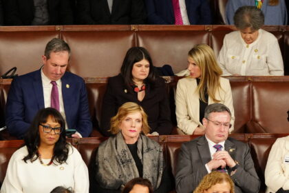 25SATU-ATTIRE-fkml-mediumSquareAt3X-1