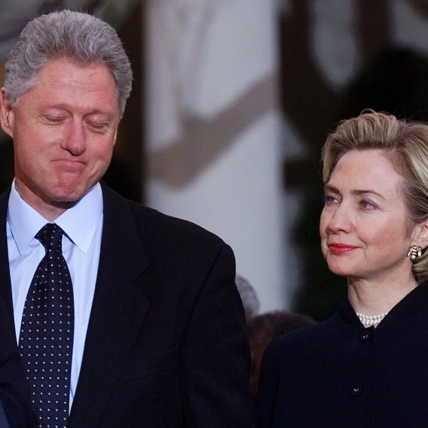 25dc-hillary-tlwb-mediumSquareAt3X-4