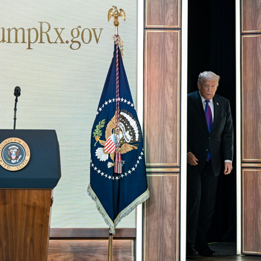 25dc-trump-name-jchg-mediumSquareAt3X-1