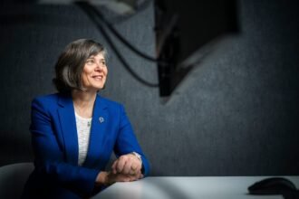 3TW4TWPRKZAPPEGDS427H44DOU