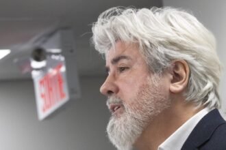 401f6689f685f50354179066349a1d23cc1f525f4c66ffd4b21b6f94fd52d235