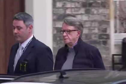 55433c8bdf95d5d3b74e3e439c72646d97d650b68ad1fdbfad3a3859f506b064_7173046-4