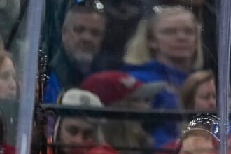 MOZSJLGWEFC5DBZXH4DD2FKHKI