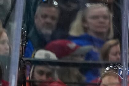 MOZSJLGWEFC5DBZXH4DD2FKHKI