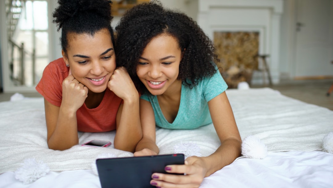 The Social Experience of Watching Live