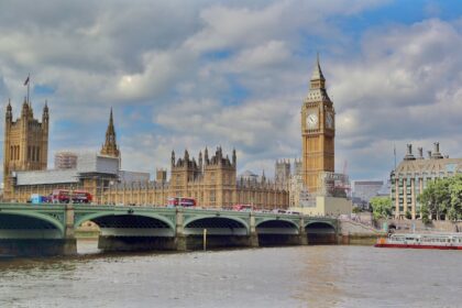 photo-1503780099440-e6ab046a1d71