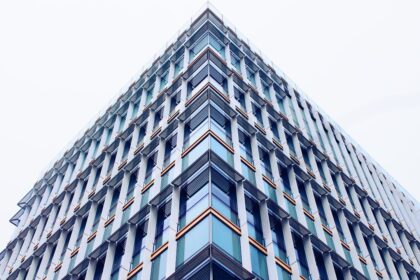 photo-1504127781795-9ea768109143