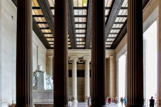 photo-1532417189426-17b16609da5c