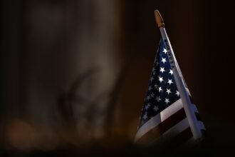 photo-1544215065-2fb04cea1d9b