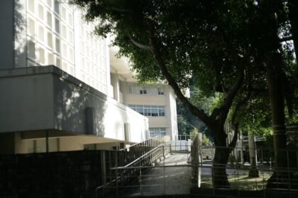 photo-1574680274065-c6f75118a0ae