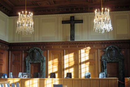 photo-1594813621196-bb7b497c134d