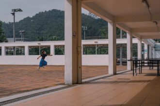 photo-1605507048708-0616d21f35e5