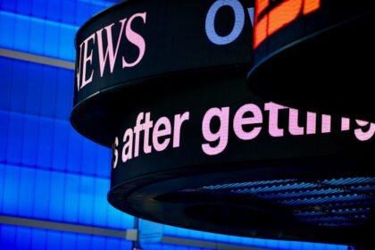 photo-1640572114471-3f01541bce88-1