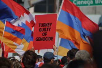 photo-1650858848669-ea2663ab4315