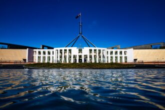 photo-1672264597620-d792bb6de88d-2