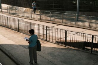 photo-1715263100056-ad7470738e8e