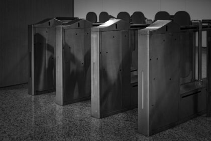 photo-1718678168307-630f39034789