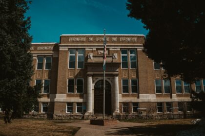 photo-1743350865897-ecd38b64db76