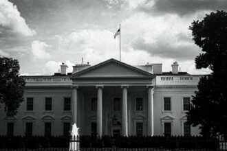 photo-1745581525417-1824abfc66f7