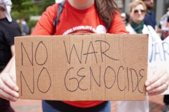 photo-1749884636149-8f7608c95358