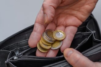 skynews-money-universal-credit_7161871