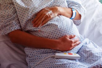 skynews-pregnant-hospital_7175308-1