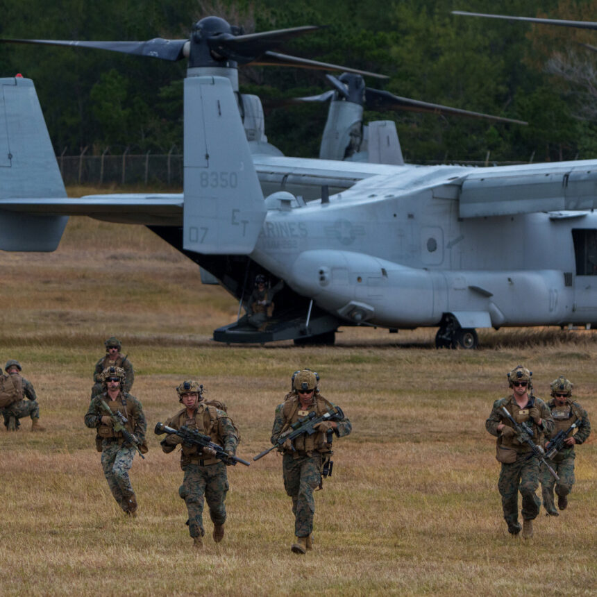 00dc-marines-ljhc-mediumSquareAt3X-8