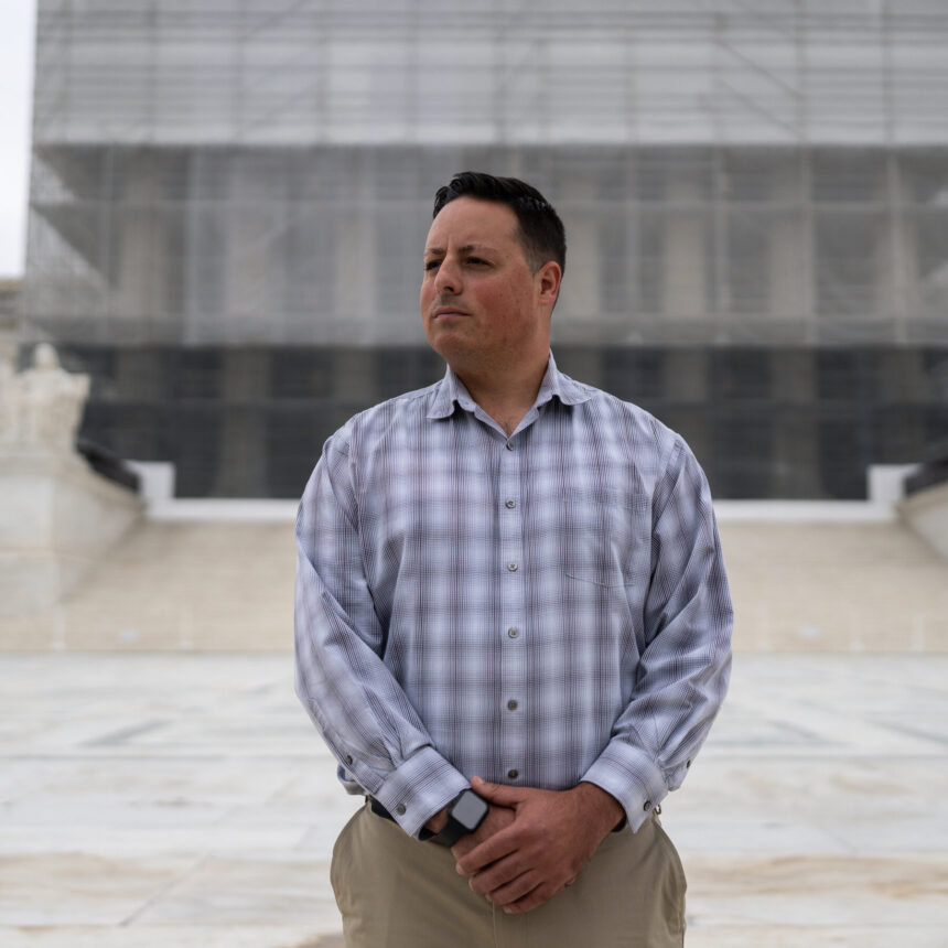 00dc-scotus-preacher-photo-vcmf-mediumSquareAt3X