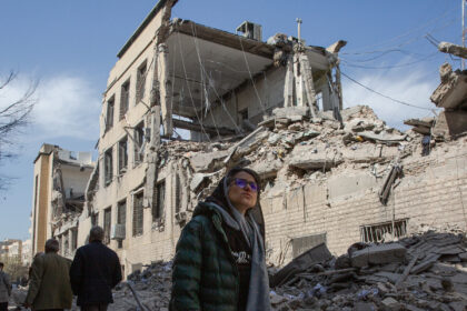 04iran-200-qzht-mediumSquareAt3X