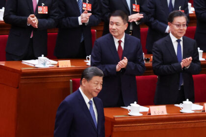 05biz-china-econ-01-ztvm-mediumSquareAt3X-5