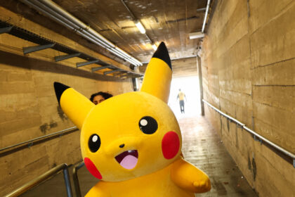 05cul-pokemon-trump-fzvb-mediumSquareAt3X-7