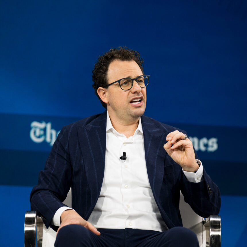 05db-amodei-jqmp-mediumSquareAt3X