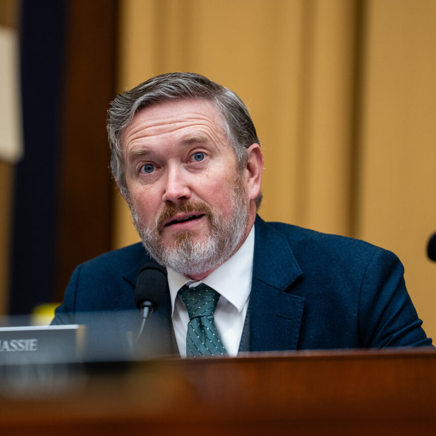 05dc-cong-iran-wvgz-mediumSquareAt3X-1