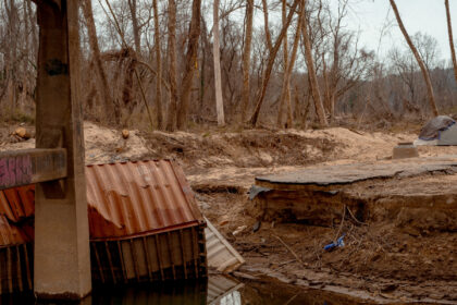 05trump-news-noem-fema-topart-vhzc-mediumSquareAt3X