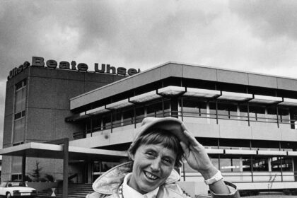 06whm-uhse-obit-mediumSquareAt3X