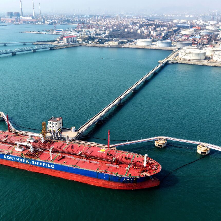 10BIZ-IRAN-CHINA-OIL-zbwl-mediumSquareAt3X