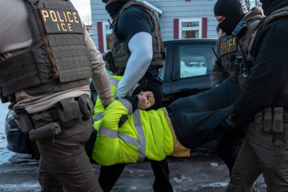 11DC-GOP-IMMIG-fktw-mediumSquareAt3X