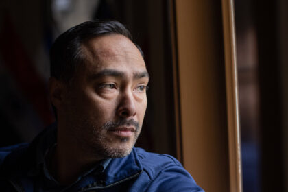 12DC-CASTRO-top-vjqf-mediumSquareAt3X-3