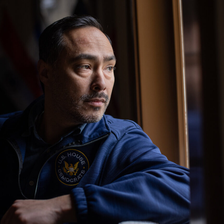 12DC-CASTRO-top-vjqf-mediumSquareAt3X-4