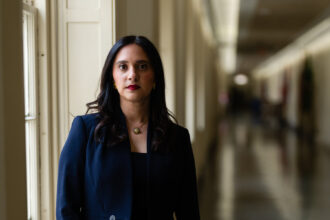 13DC-ANSARI-top-jwbf-mediumSquareAt3X-1