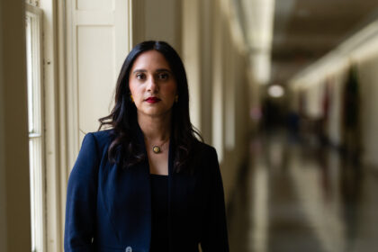 13DC-ANSARI-top-jwbf-mediumSquareAt3X-1