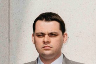 16dc-caldwell-qbtg-mediumSquareAt3X