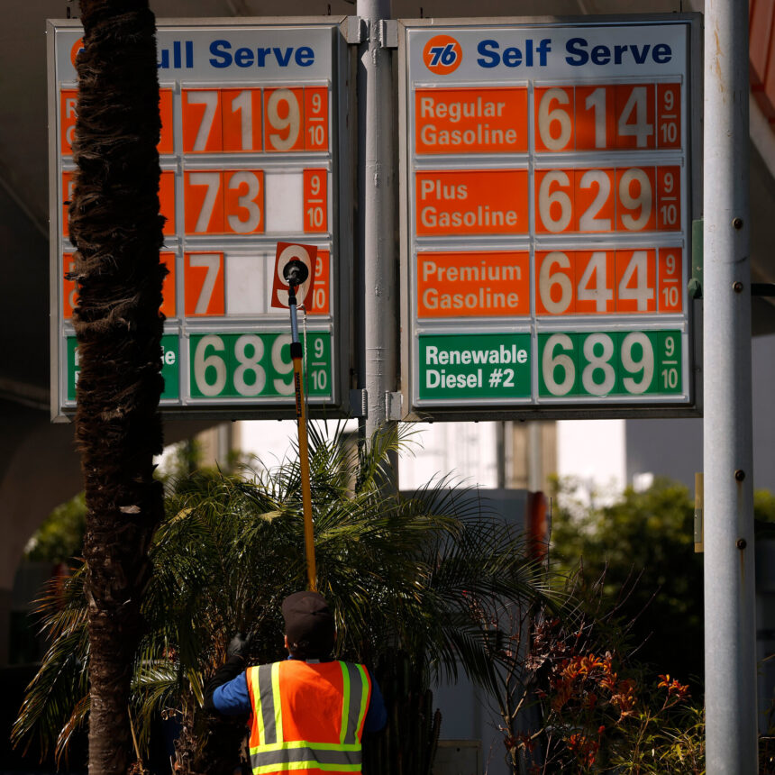 16dc-taxrefunds-bmgj-mediumSquareAt3X